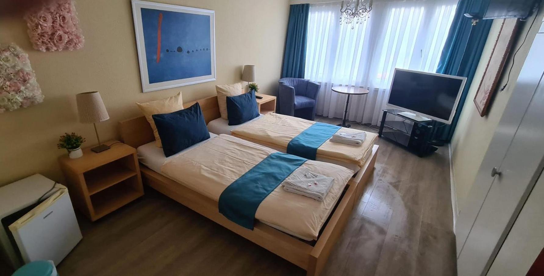 Zak Neuhausen Hostel Neuhausen Am Rheinfall Kültér fotó