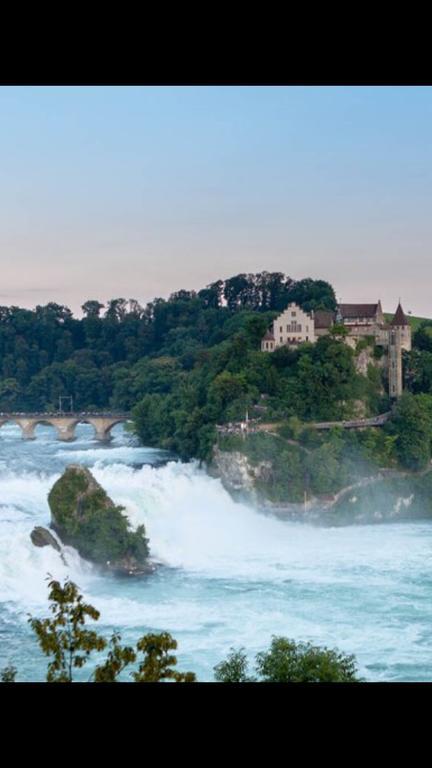 Zak Neuhausen Hostel Neuhausen Am Rheinfall Kültér fotó