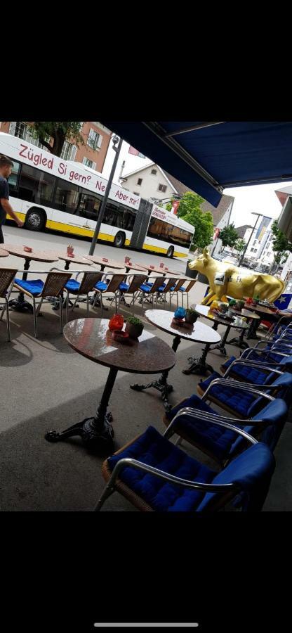 Zak Neuhausen Hostel Neuhausen Am Rheinfall Kültér fotó